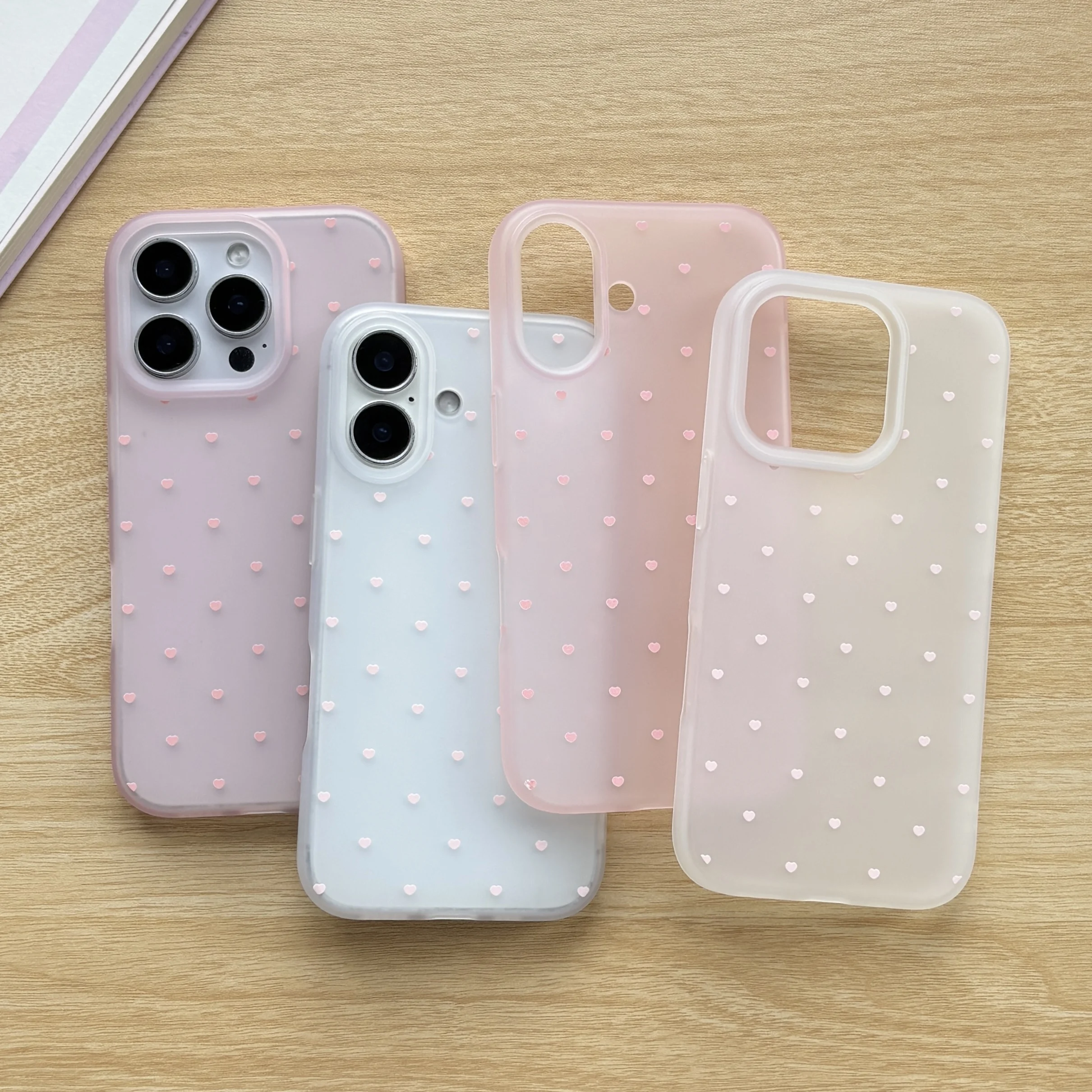 Phone Accessories Display - Full-Screen Pink Heart Shape Pattern Phone
