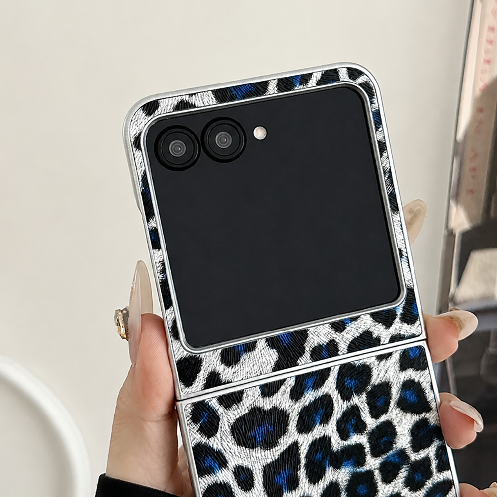 Leopard Print Folding Flip Pho - огляд і ціна Phone Accessories Display