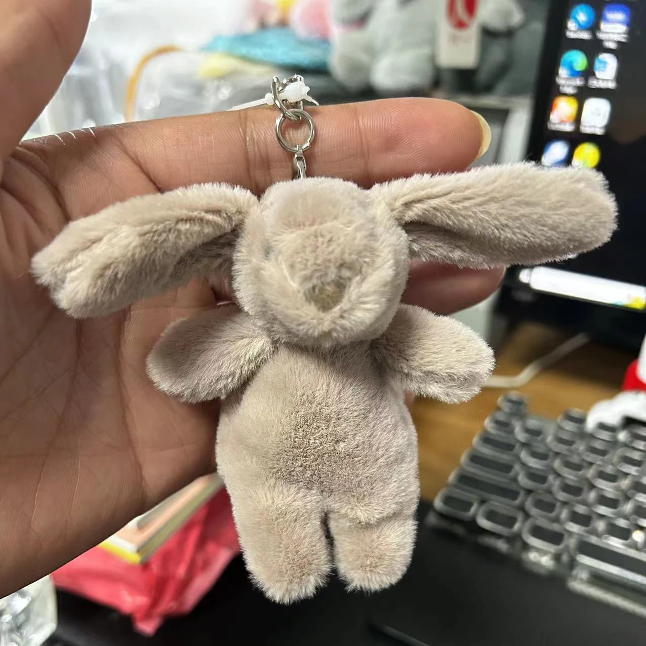 Stuffed Animals Cute Cartoon R - огляд і ціна Phone Accessories For Your Car