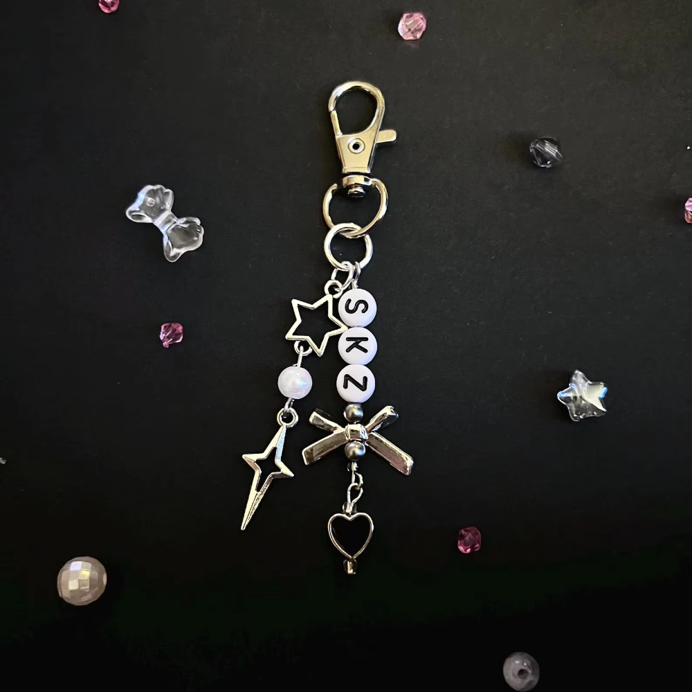 SKZ Stay Beaded Keychain/Keyri - огляд і ціна Phone Accessories Ideas