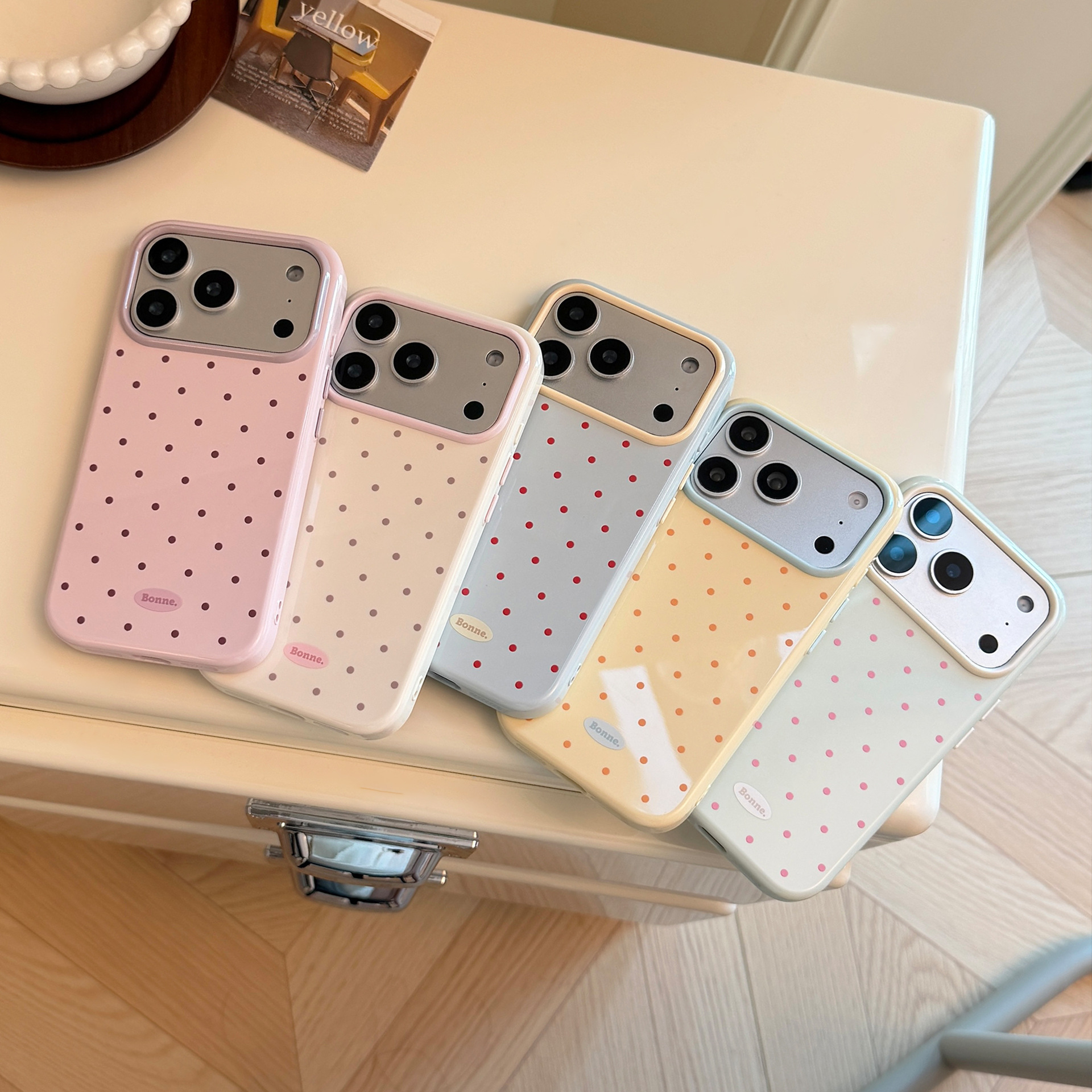 Korean Macaron Color Blocking  - огляд і ціна Phone Accessories Display